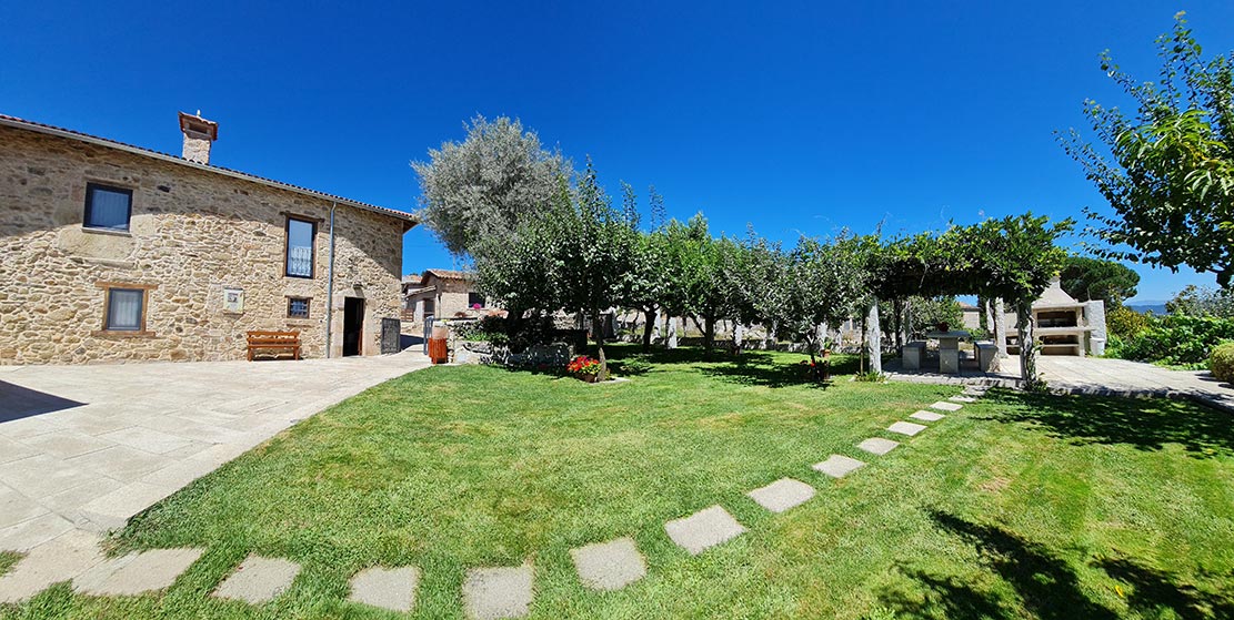 casa rural con barbacoa rivera sacra Casa Ferrador